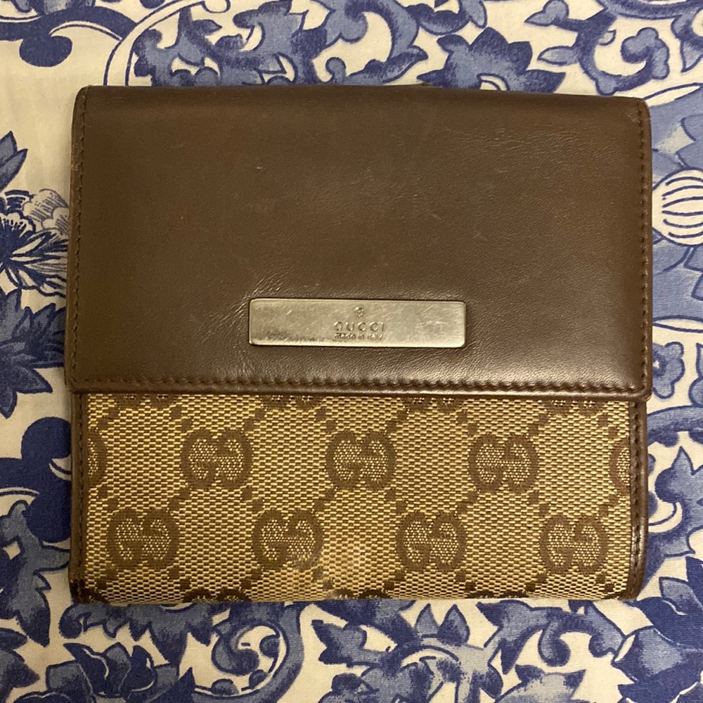 Authentic Gucci monogram wallet